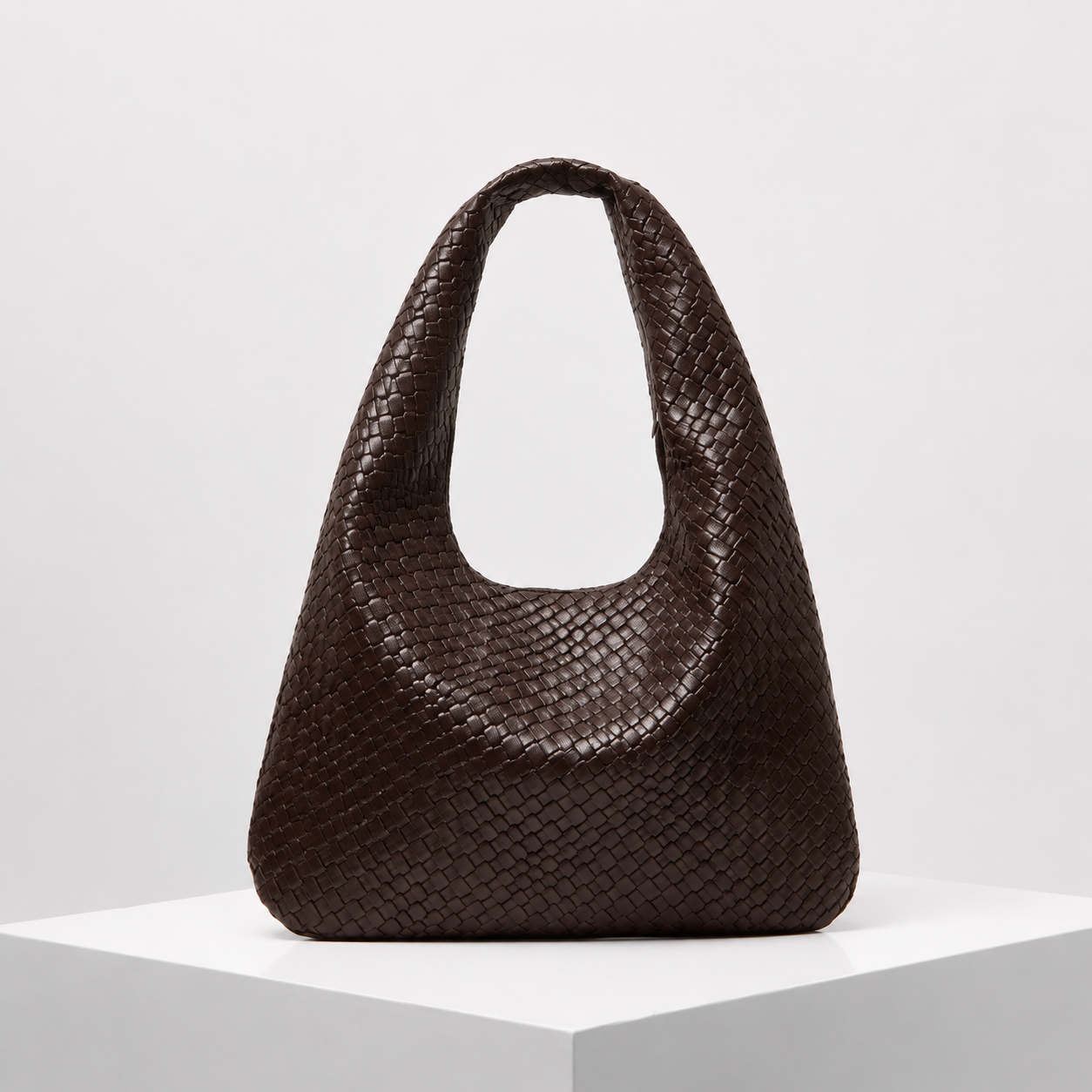 The Sélène Woven Shoulder Bag