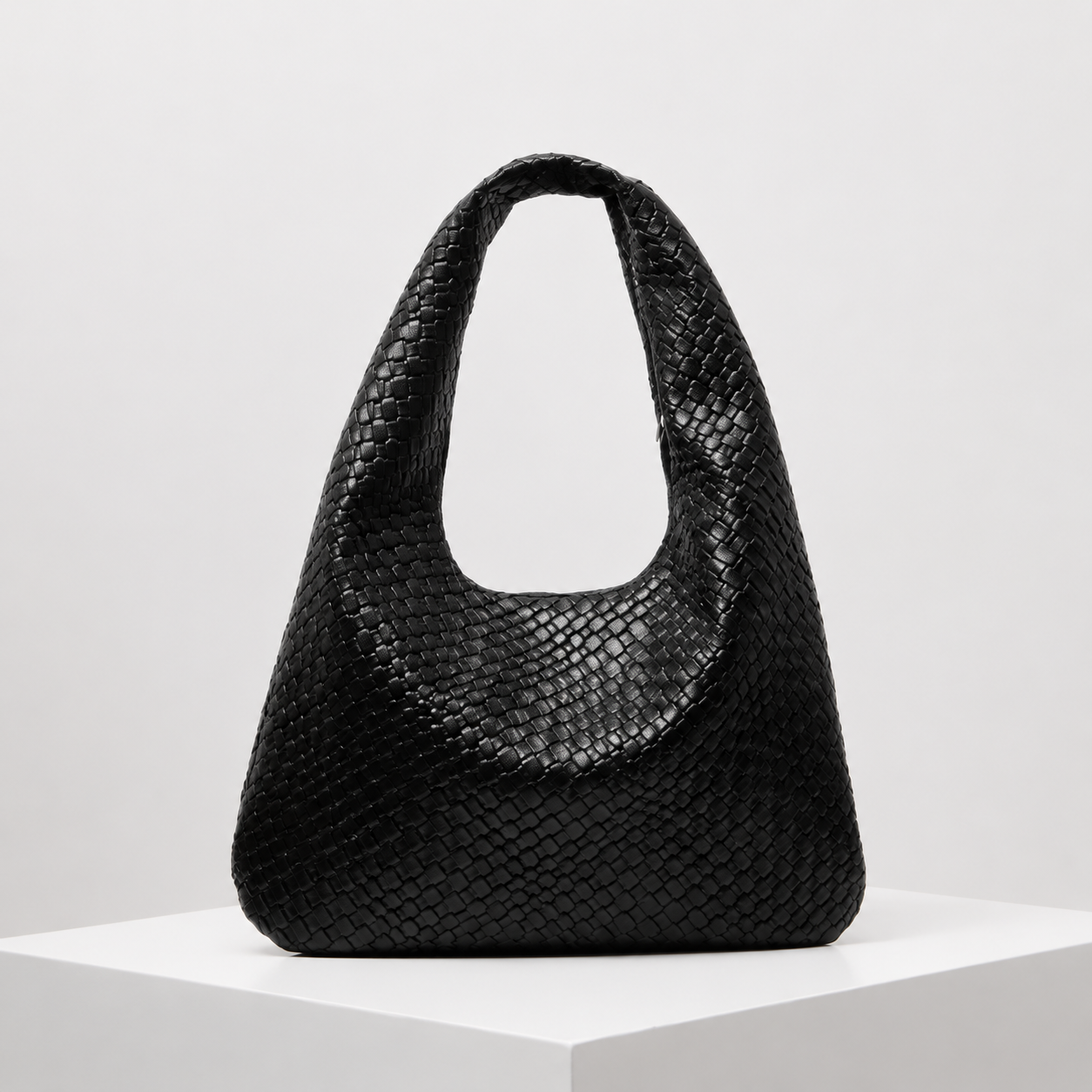 The Sélène Woven Shoulder Bag